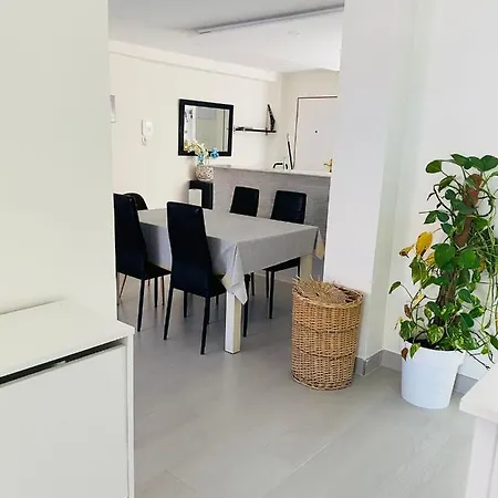 Apartamento Cuidad Ciencias Valencia Exterior photo